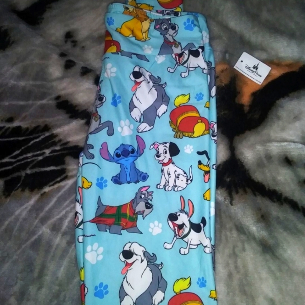 ✨NEW✨Disney Dog Leggings